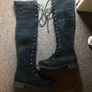 Cute knee high boots!